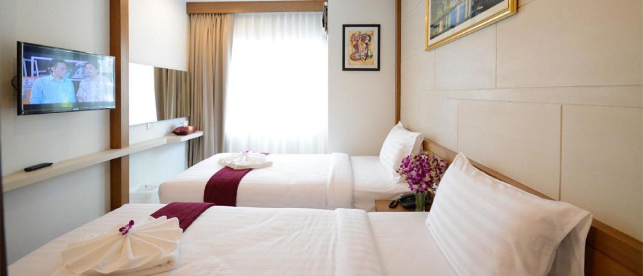 The Patong Center Hotel Екстериор снимка
