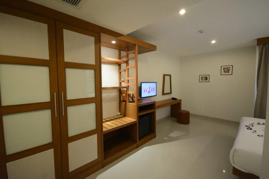 The Patong Center Hotel Стая снимка