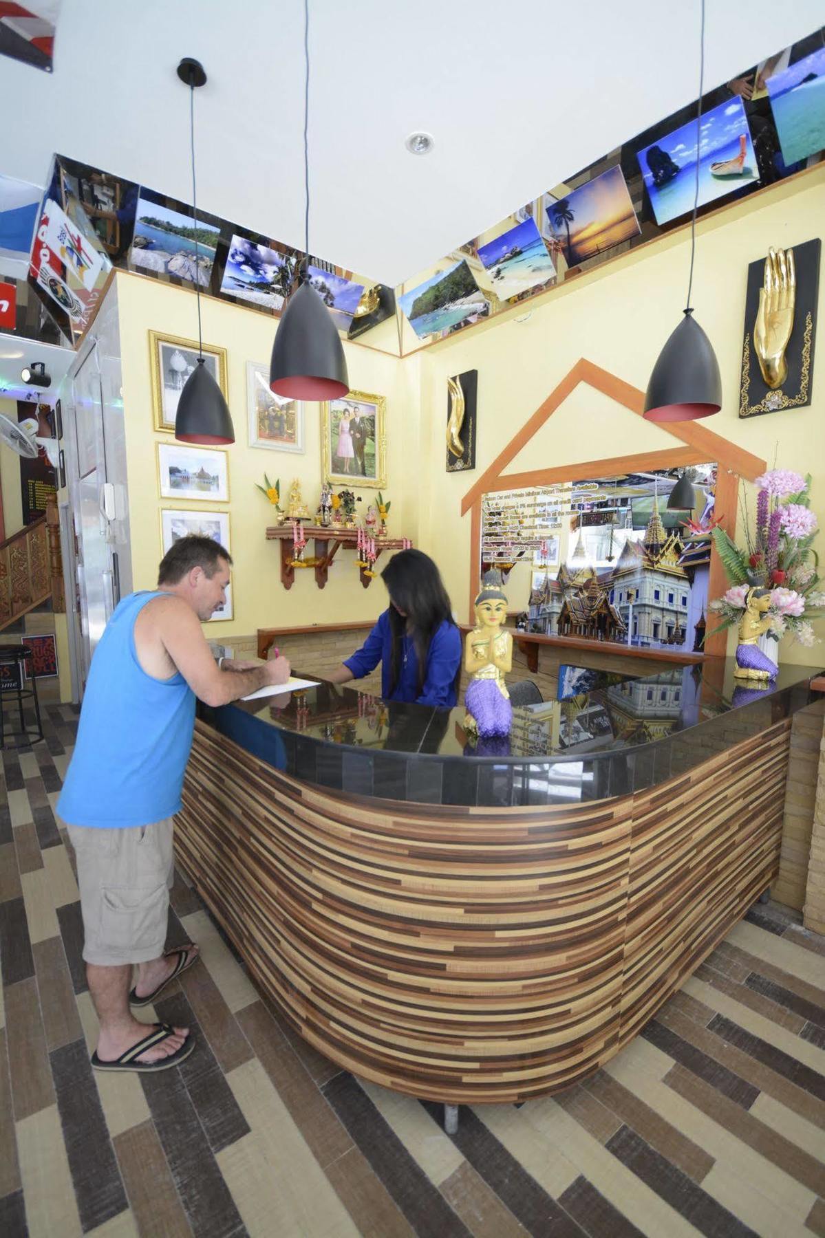 The Patong Center Hotel Екстериор снимка
