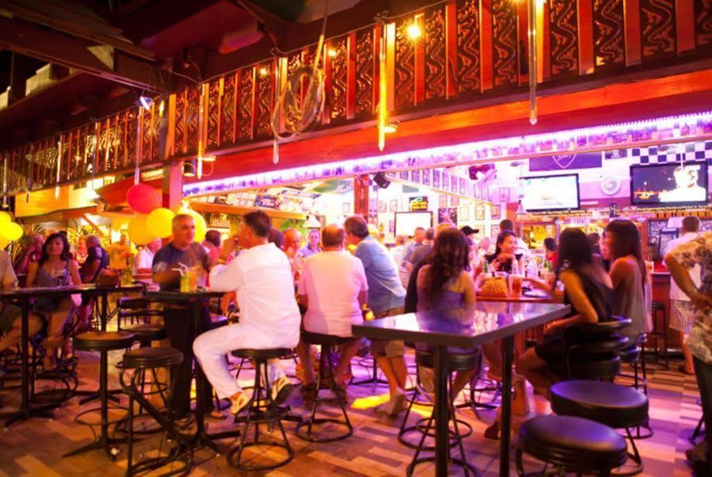 The Patong Center Hotel Екстериор снимка